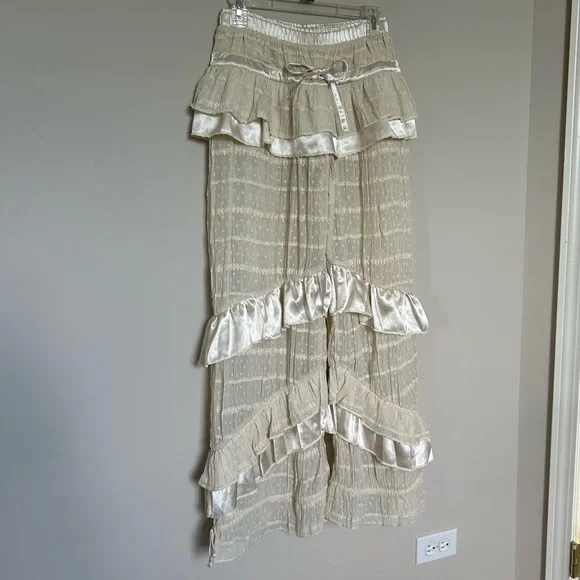 Free People Belle Ruffle Pants in Ivory - Picture 7 of 13